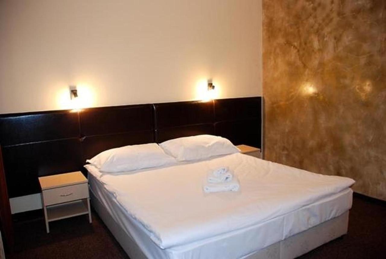 Hotel Rodina Bansko Exterior photo
